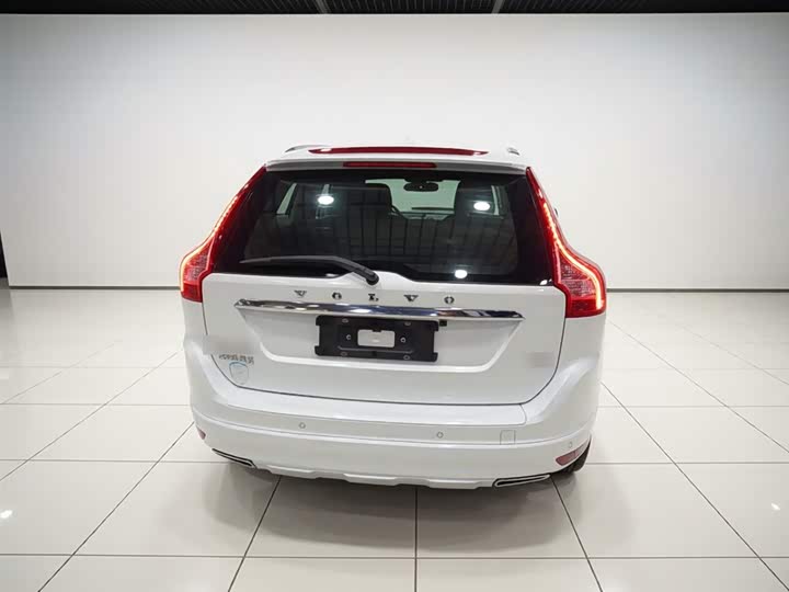 Volvo XC60 2016 T 5 — фото 6