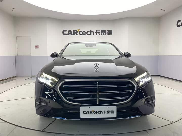Mercedes-Benz E-Class 2024 E 300 L Luxury — фото 3
