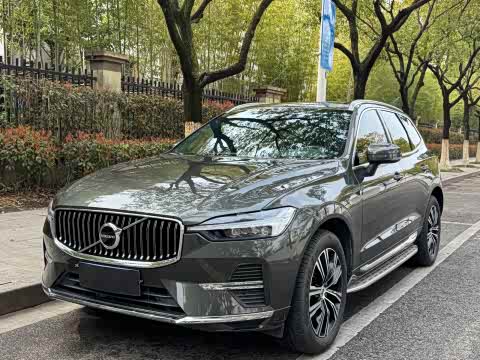Volvo XC60 2022 B 5 4 WD — фото 16