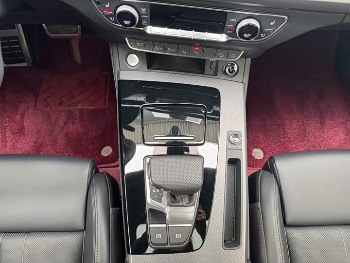 Audi Q5L 2024 45 TFSI — фото 11