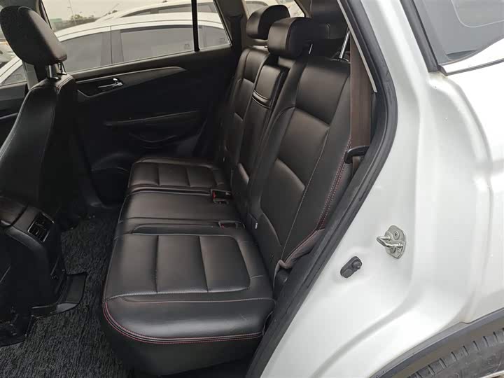 Changan CS75 2016 2.0 L MTLuxury V — фото 13