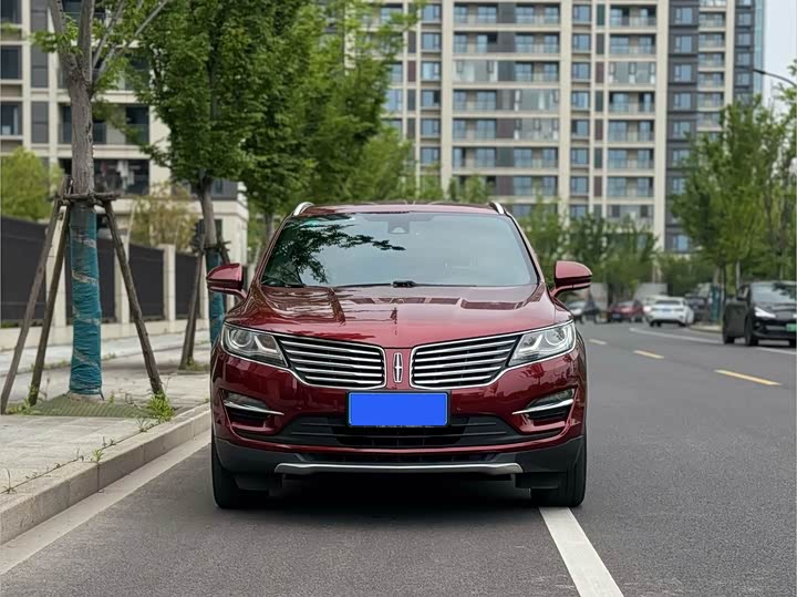 Lincoln MKC 2015 2.0 T 4 WD — фото 2