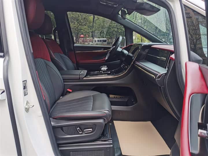 Trumpchi M8 2023 400 T — фото 4