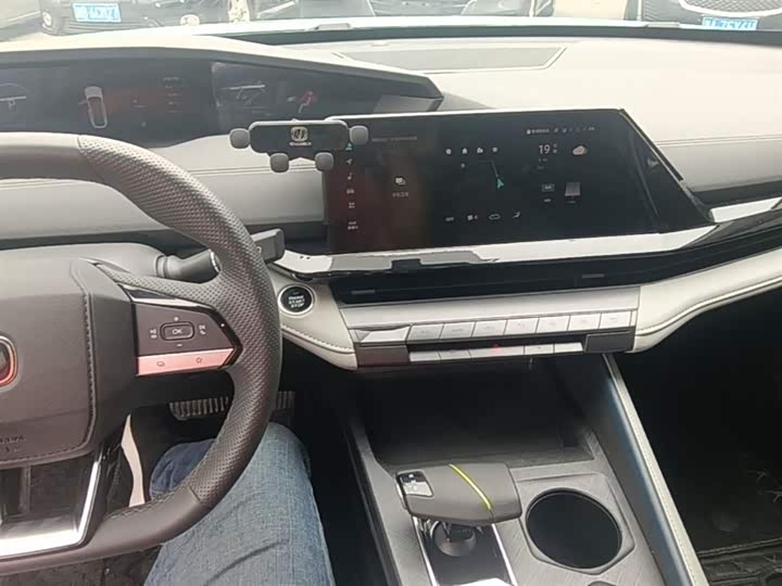 Changan UNI-V 2023 i DD 1.5 T 113km — фото 10