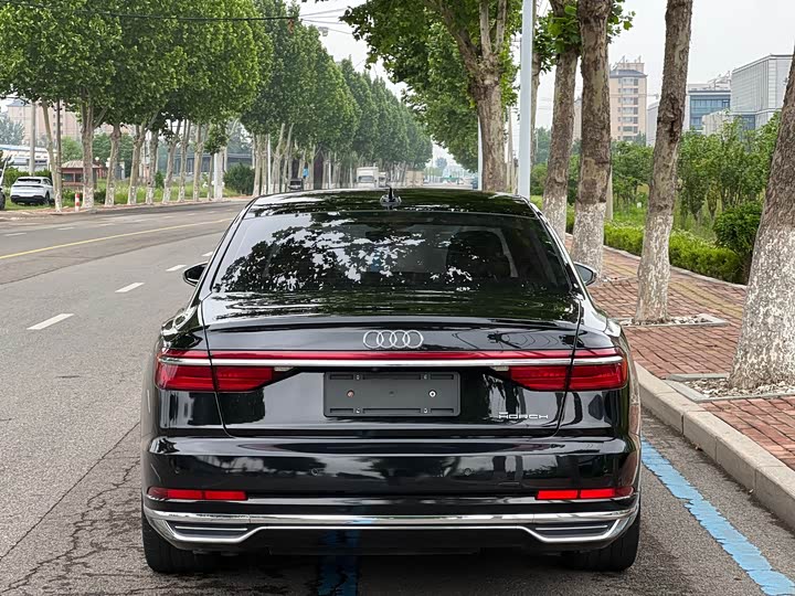 Audi A8 2018 A 8 L 55 TFSI quattro — фото 5