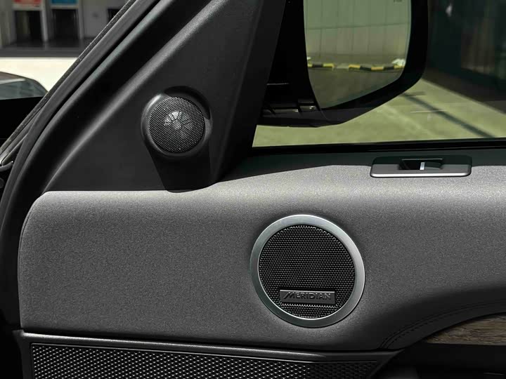 Land Rover Discovery — фото 27