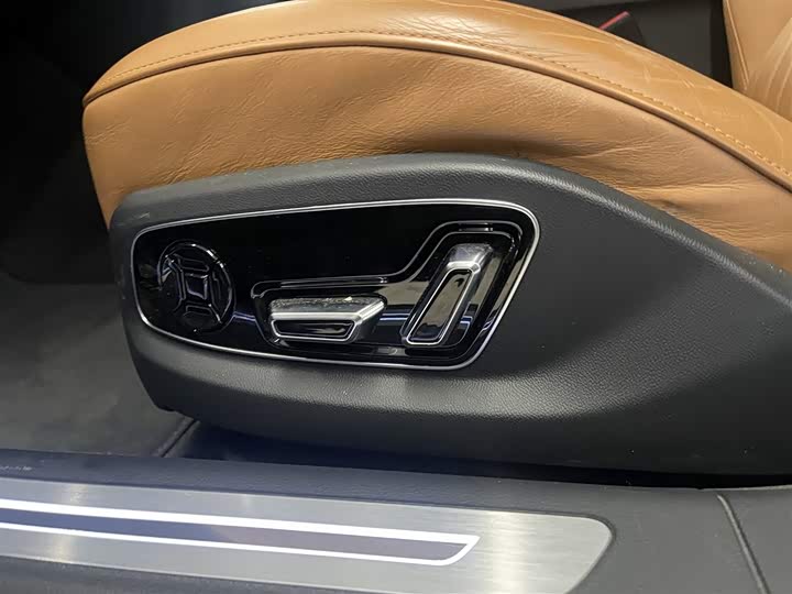 Audi A8 2023 A 8 L 45 TFSI quattro Luxury — фото 24