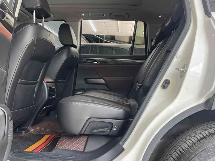 Trumpchi GS8 2017 320 T 2 WD （ ） — фото 5