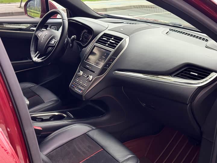 Lincoln MKC 2015 2.0 T 4 WD — фото 11