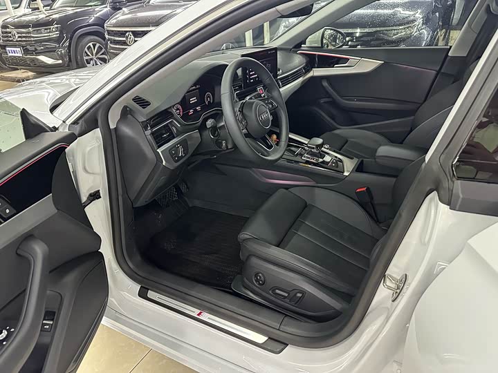 Audi A5 2024 Sportback 40 TFSI — фото 7