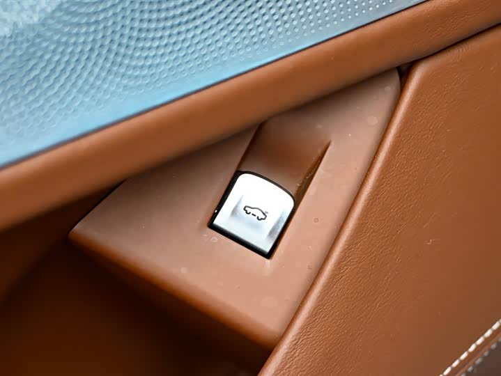 BMW 7-Series 2019 740 Li x Drive M — фото 25
