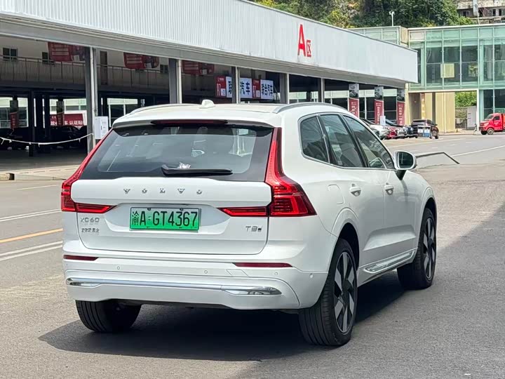 Volvo XC60 Hybrid 2025 Hybrid 4 WD — фото 11