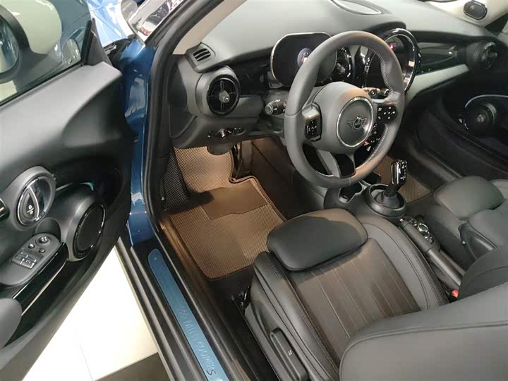 MINI Hatch — фото 12