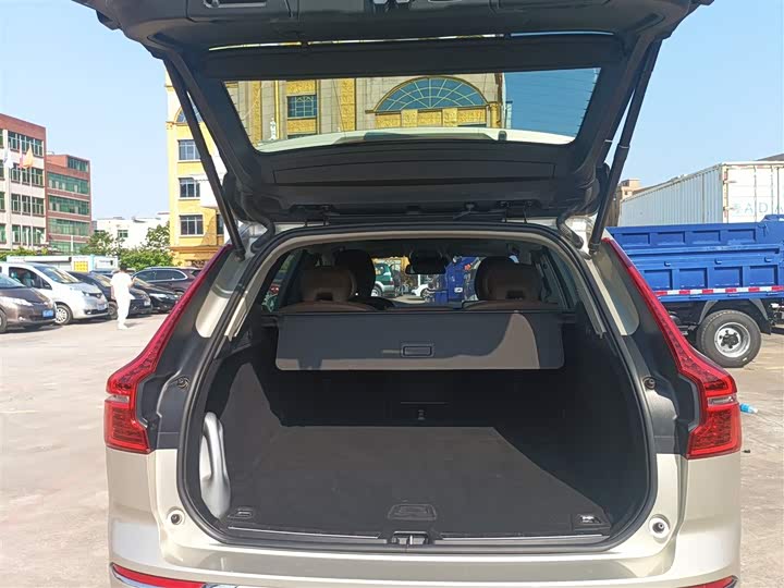 Volvo XC60 2020 T 5 4 WD — фото 12