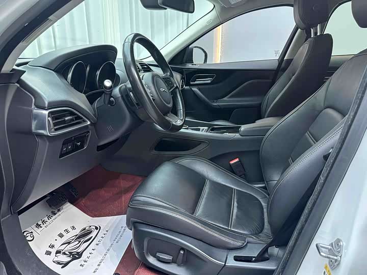 Jaguar F-PACE 2018 2.0 T 4 WD — фото 4