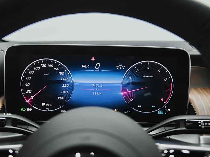 Mercedes-Benz GLC 2023 GLC 300 L 4 MATIC 7 — фото 9