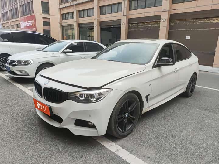BMW 3-Series 2019 320i MSport — фото 1