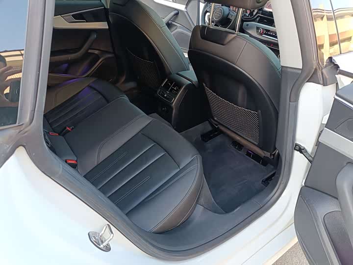 Audi A5 2021 Sportback 40 TFSI — фото 10