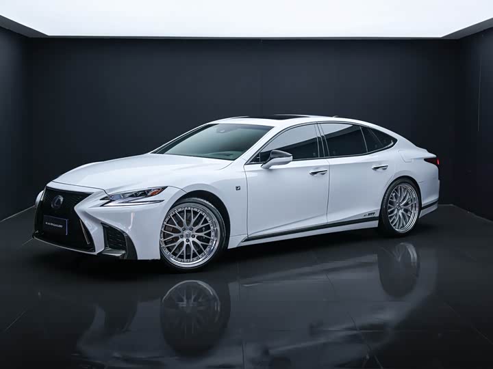 Lexus LS 2018 500h F SPORT V — фото 1