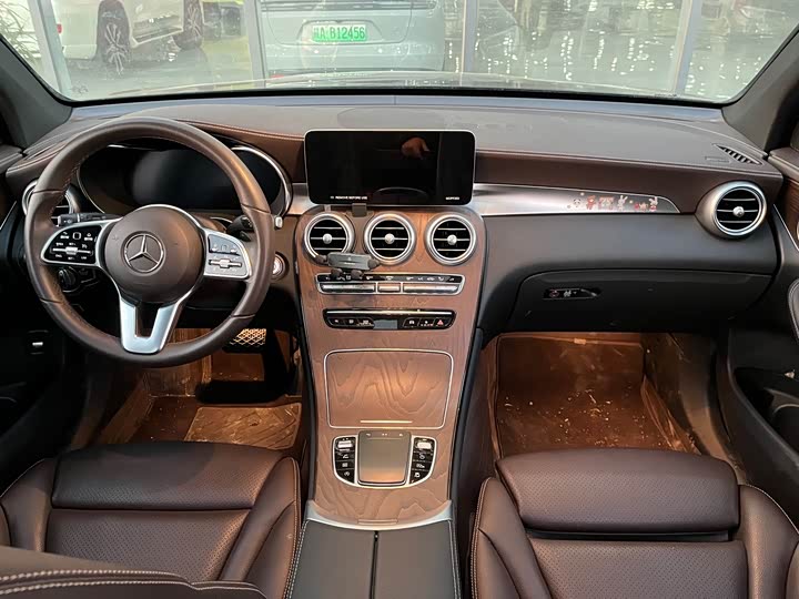 Mercedes-Benz GLC 2022 GLC 300 L 4 MATIC — фото 6