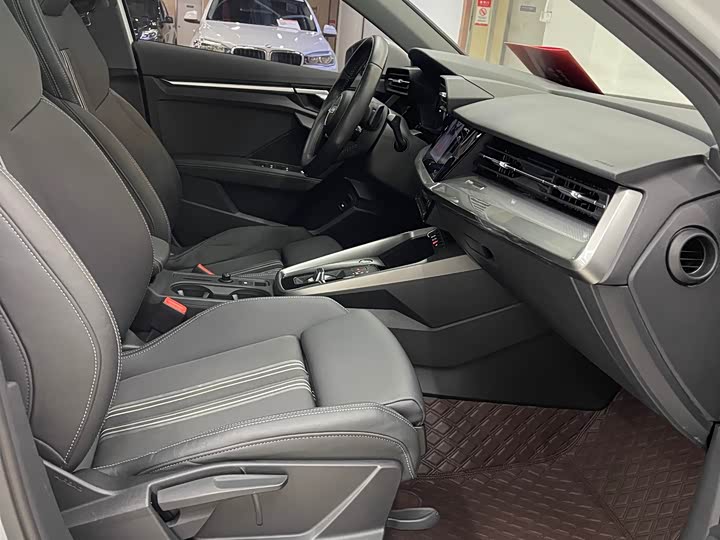 Audi A3 2021 Sportback 35 TFSI Sport — фото 8