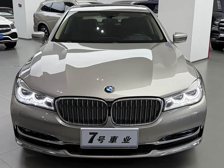 BMW 7 Series 740Li продвинутая — фото 3