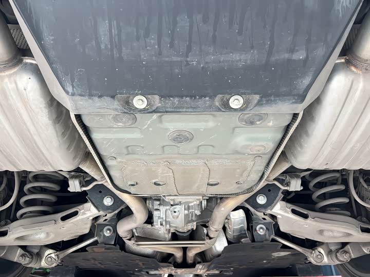 Jaguar XEL 2024 2.0 T 250 PS R-DYNAMIC S — фото 28