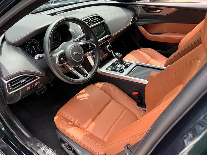 Jaguar XEL 2024 2.0 T 250 PS R-DYNAMIC S — фото 10