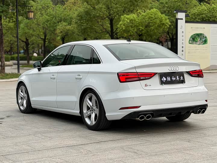 Audi A3 2019 Limousine 35 TFSI VI — фото 19
