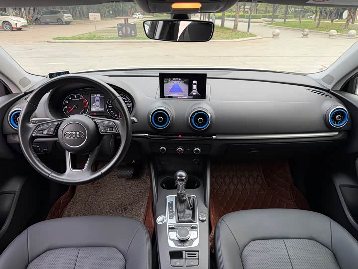 Audi A3 2019 Limousine 35 TFSI VI — фото 12