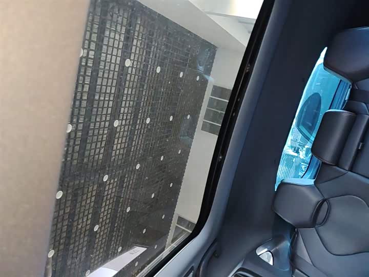 Changan UNI-V 2023 1.5 T Premium — фото 18