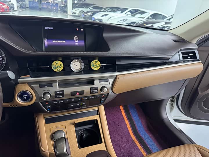 Lexus ES 2017 300h Mark Levinson — фото 8
