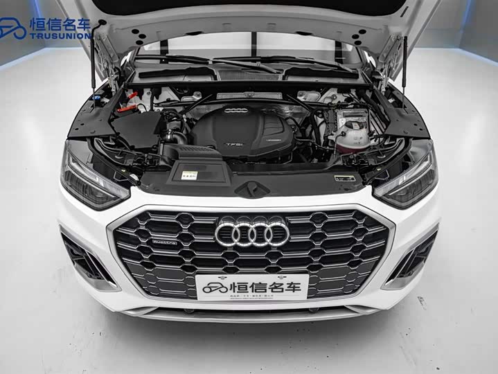 Audi Q5L 2022 40 T — фото 21