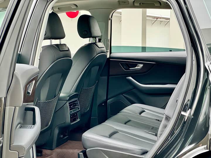 Audi Q7 2023 55 TFSI quattro S line Sport — фото 8