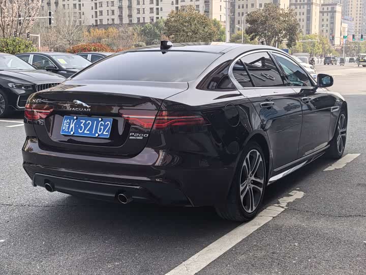 Jaguar XEL 2020 2.0 T 200 PS R-DYNAMIC S — фото 9