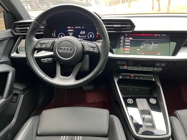Audi A3 2024 Sportback 35 TFSI Sport — фото 4