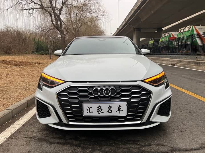 Audi A3 2024 Sportback 35 TFSI Sport — фото 2