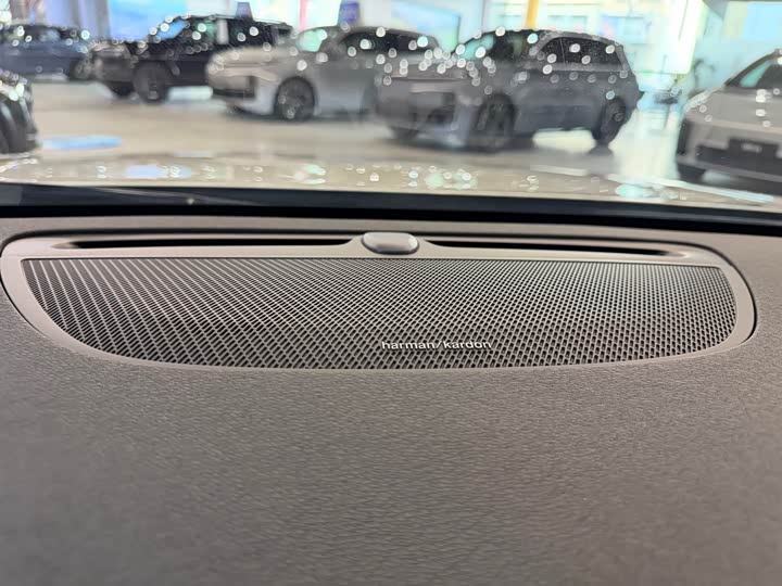 Volvo V90 2019 Cross Country T 5 AWD V — фото 27