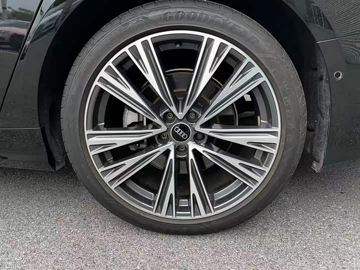 Audi A6L 2025 45 TFSI quattro — фото 18