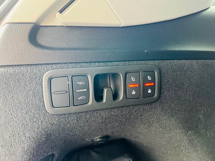 Audi Q7 2022 55 TFSI quattro S line Premium — фото 25