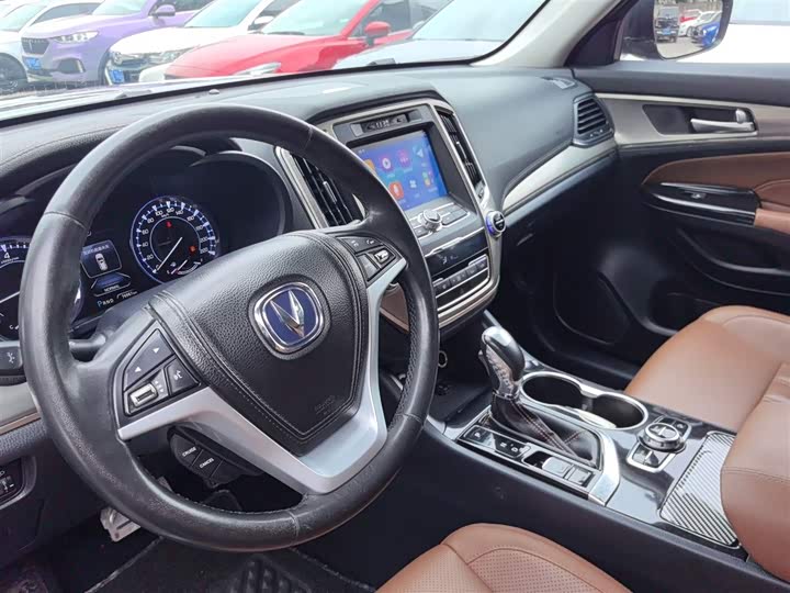 Changan CS95 2017 2.0 T 2 WD — фото 8