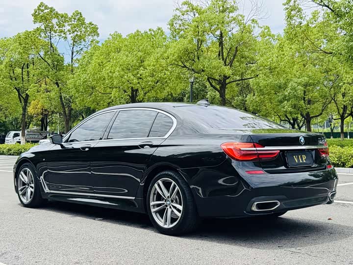 BMW 7 Series — фото 5