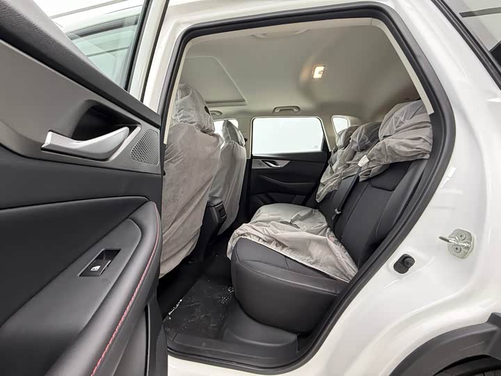 Changan CS35 PLUS 2023 1.4 T DCTLuxury — фото 13