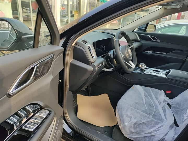 Hongqi HS3 PHEV 2025 125km PLUS 200 — фото 13