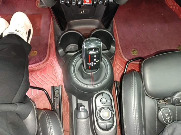 MINI Hatch — фото 14