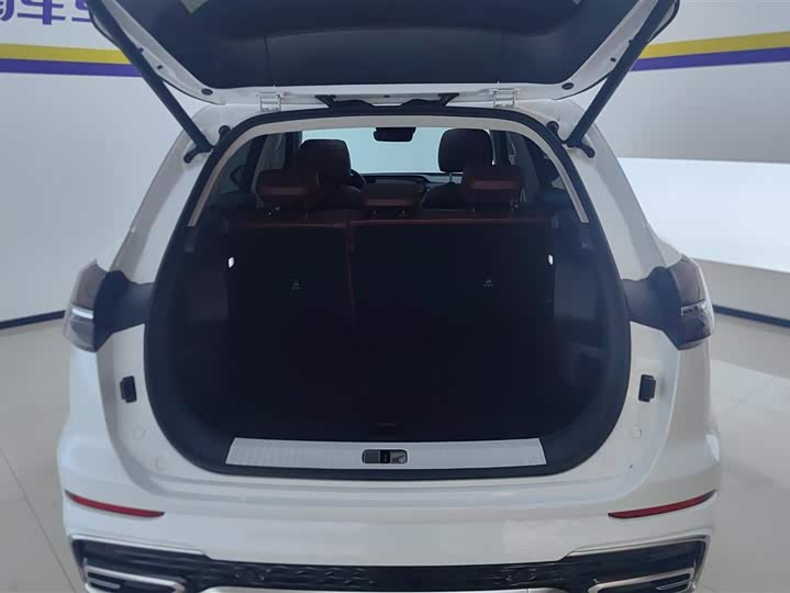 Hongqi HS5 2023 2.0 T Pro — фото 4