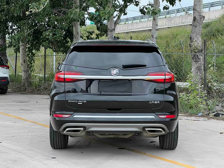 Buick Enclave — фото 5