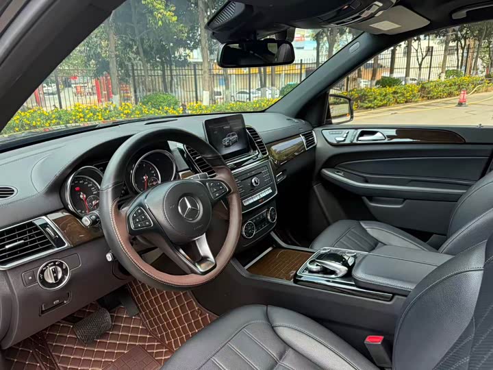 Mercedes-Benz GLS 2018 GLS 400 4 MATIC — фото 29