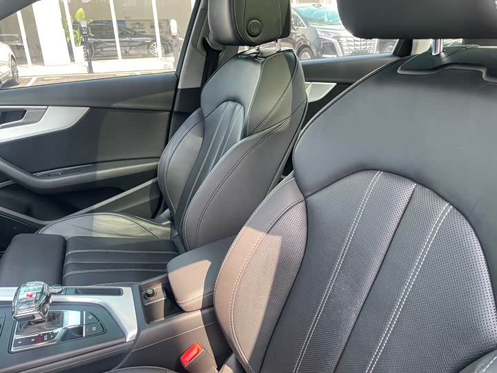 Audi A4L 40 TFSI стиль-динамик — фото 5