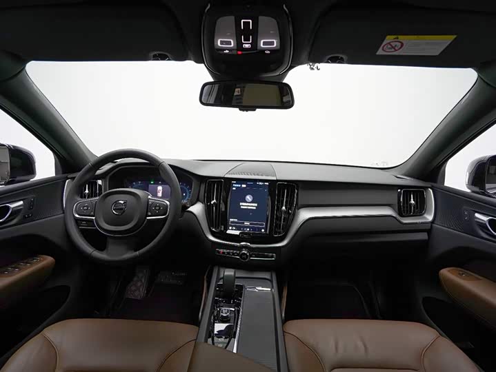 Volvo XC60 2024 B 5 4 WD — фото 9